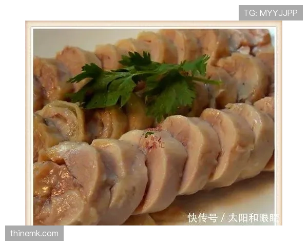 谌利军这训练强度,一天四练完还能啃鸡腿? 谌利军这训练强度,一天四练完还能啃鸡腿?